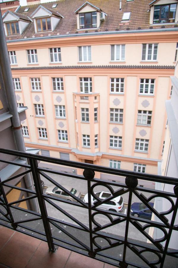 Velky 3-izbovy Bratislava-stare Mesto Apartman *